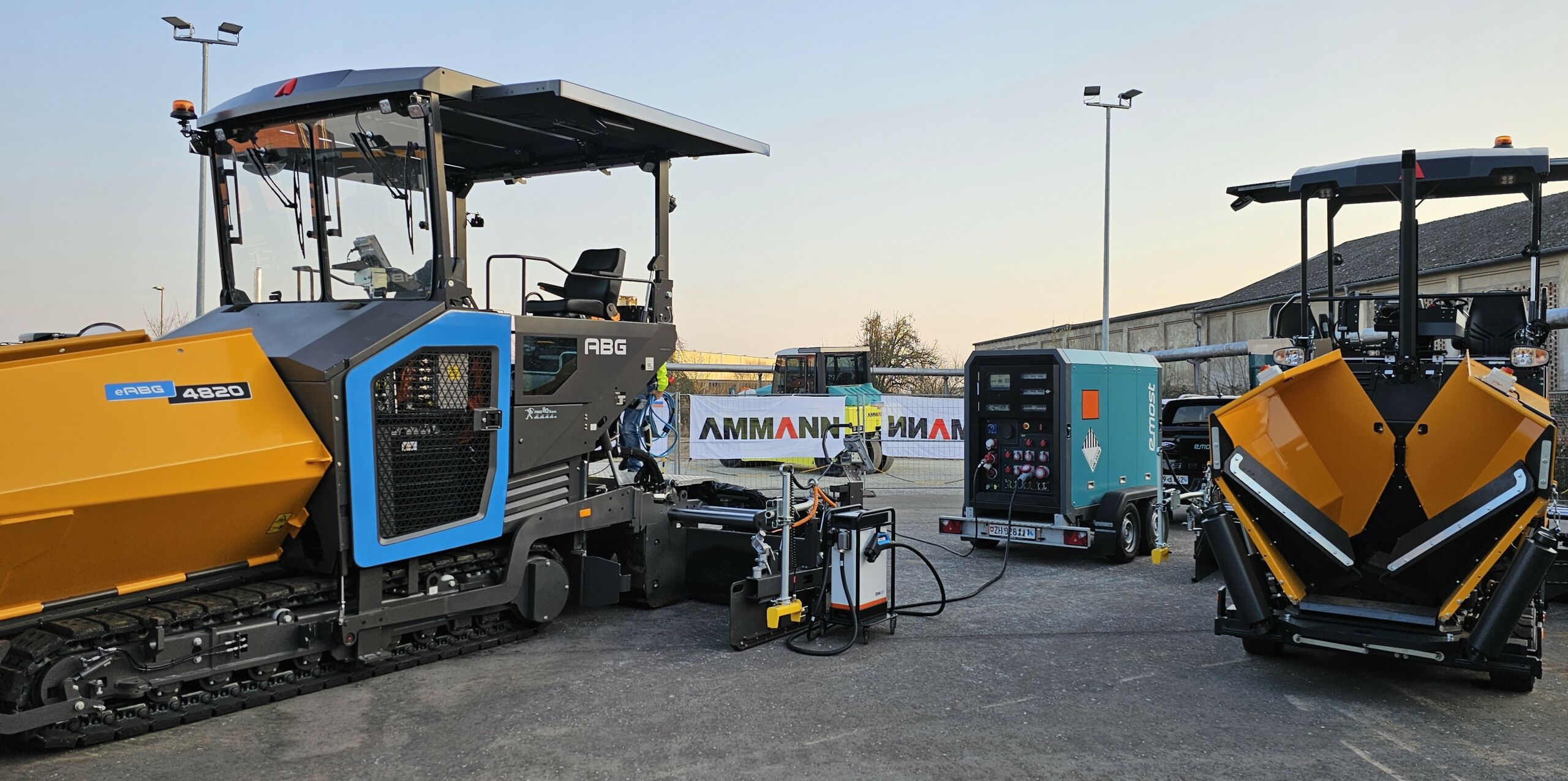 MDC 44 920 im Strassenbau