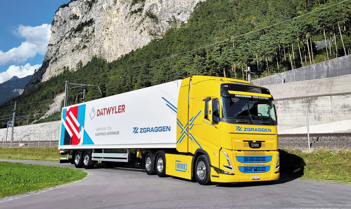 Elektrolastwagen HIGH CAB Semi 6x2T 900E Zgraggen Transport AG