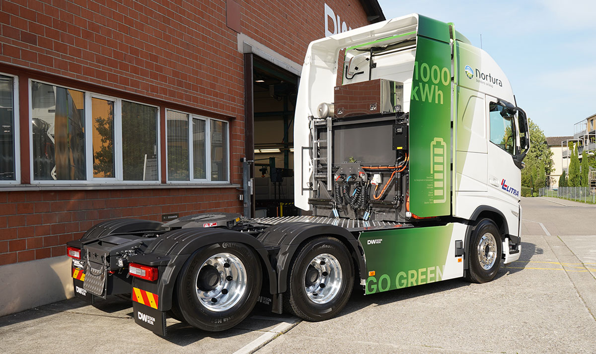 Designwerk HIGH CAB Semi 6x2T - Litra AS