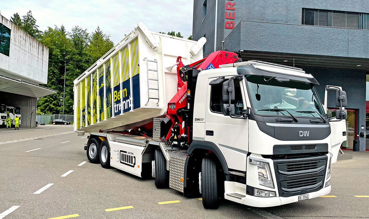 Designwerk MID CAB Hook Crane 8x2R - Stadt Bern