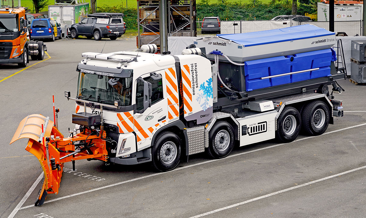 Designwerk MID CAB Snow Plow 8x4R - GEVI Nationalstrassen Gebiet IV