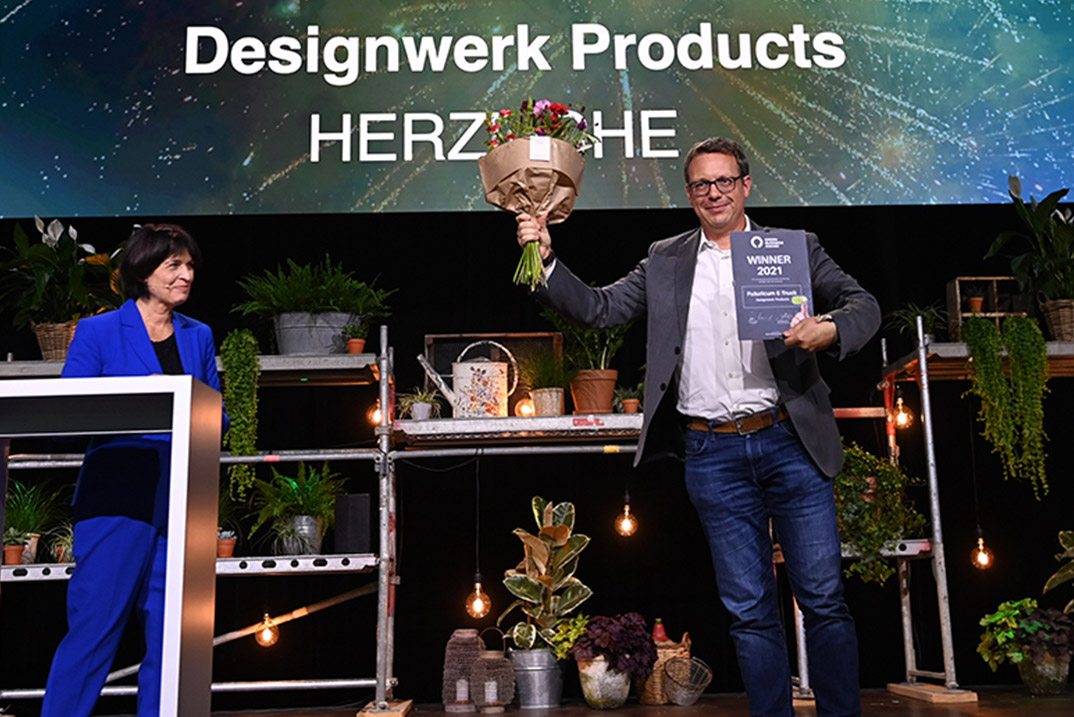 Elektro Lkw Gewinnen Green Business Award 2021 Pressemitteilung Designwerk