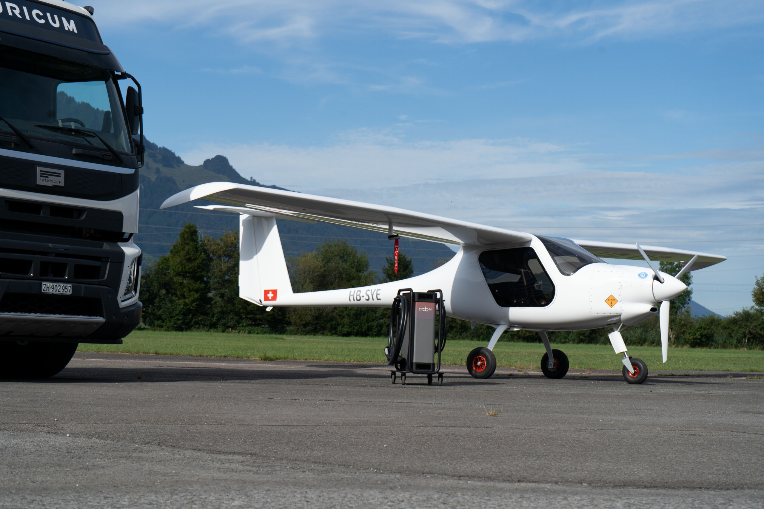 Propellermaschine Mit Elektrolastwagen Semi 26e Und Mdc44 920 Blog Designwerk Scaled