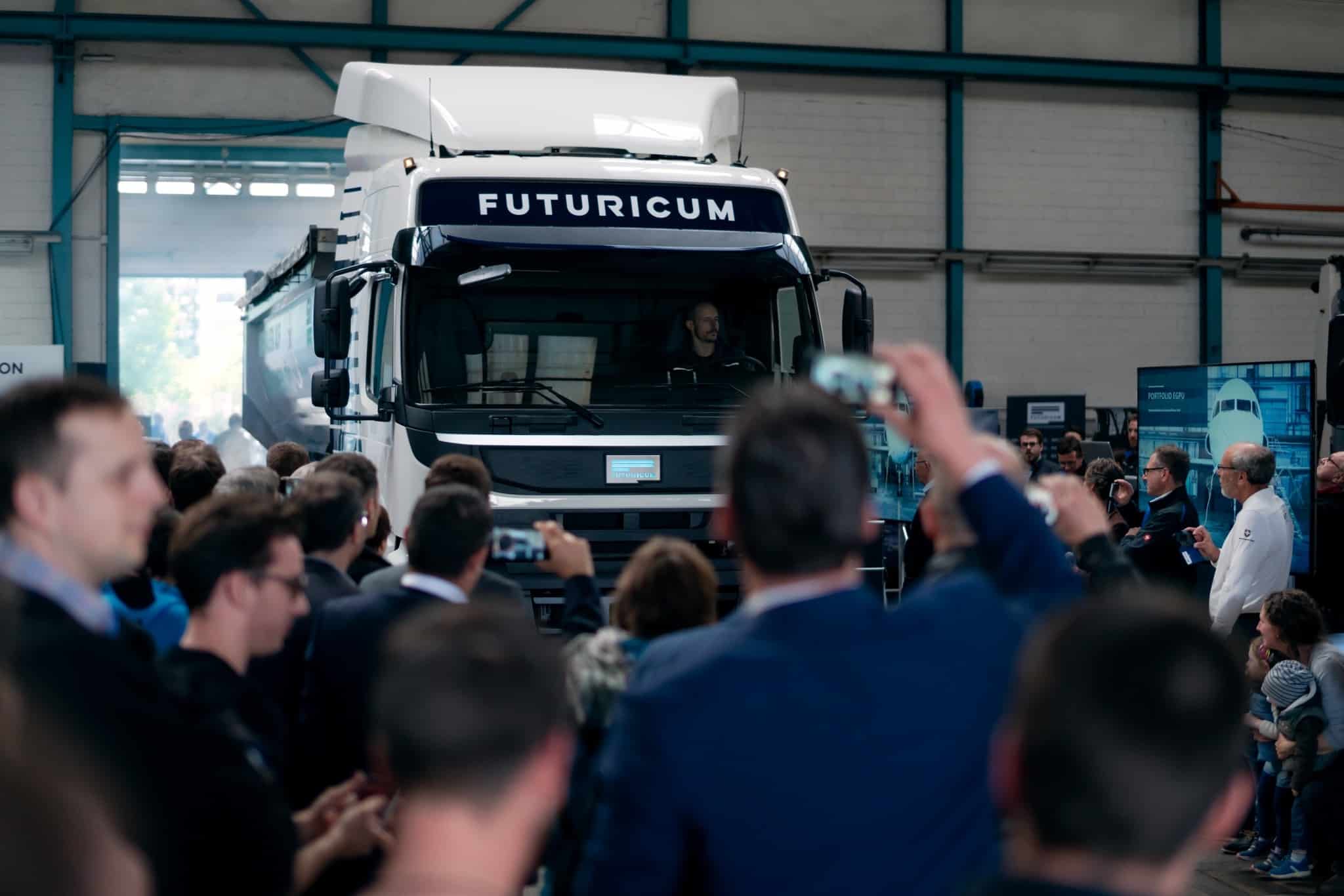 Rollout Elektrolastwagen Futuricum Semi 40e Pressemitteilung Designwerk